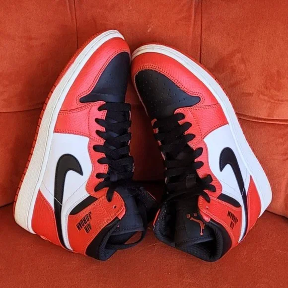 Air Jordan 1 Retro High (GS) 'Rare Air' 705300-800 Size 4.5Y